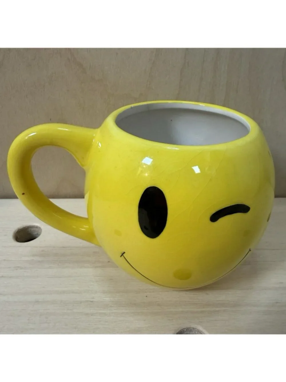 Vintage Pier 1 Yellow Wink Smile Happy Face Coffee Mug Cup Smiley Retro Style